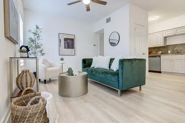 2106 Cullen Ave #208, Austin, TX 78757