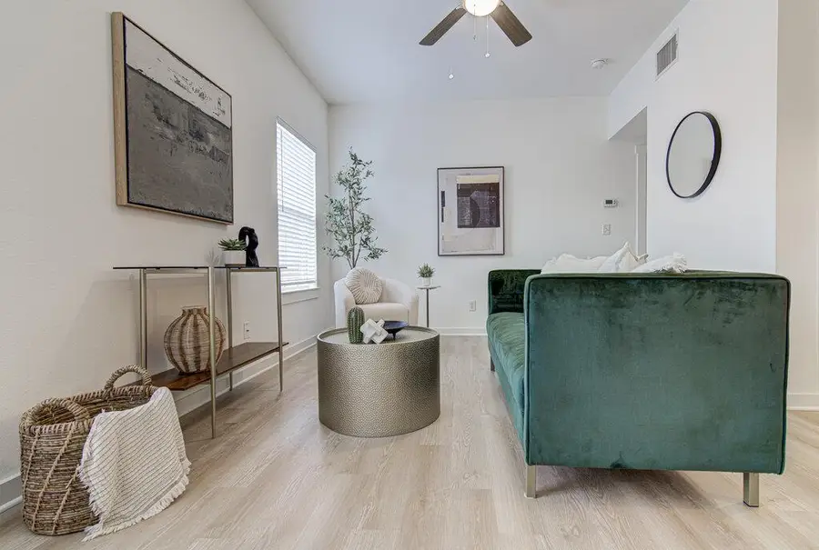 2106 Cullen Ave #208, Austin, TX 78757 - #3