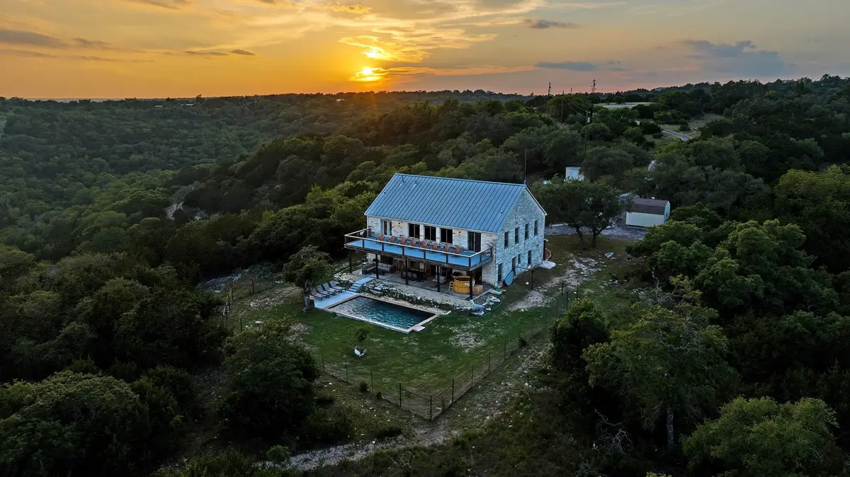 117 Point Rd, Fredericksburg, TX 78624 - #1