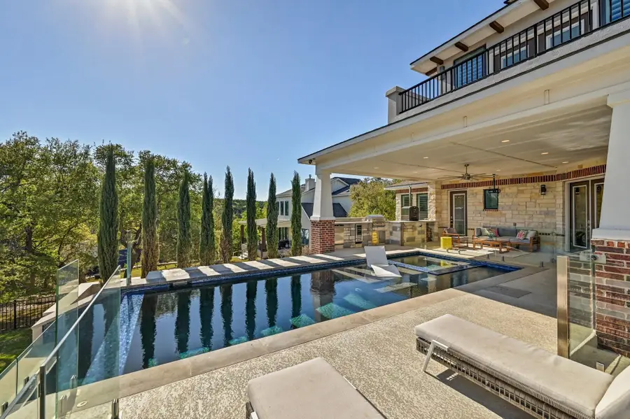 105 Willow Hill Dr, Georgetown, TX 78633 - #2