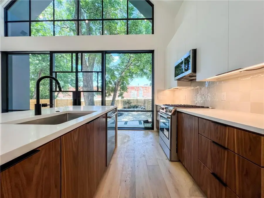 2604 Oaklawn Ave #2, Austin, TX 78722 - #3