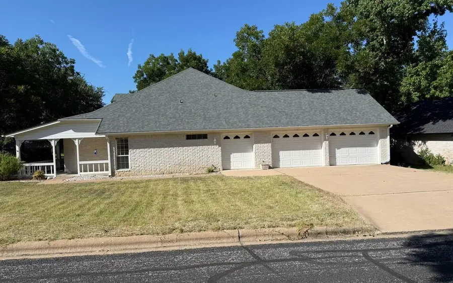 266 Quail St, Meadowlakes, TX 78654 - #3