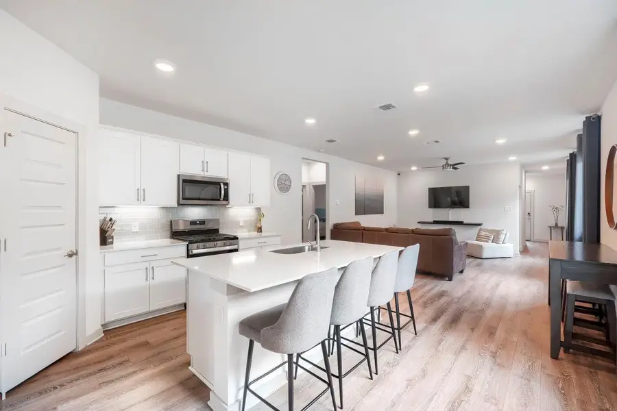 233 New Hampton Way, San Marcos, TX 78666 - #3