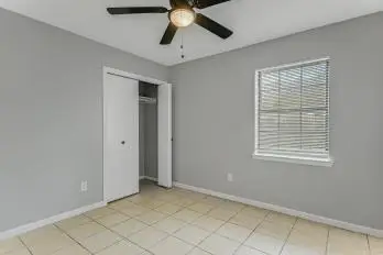 403 Edmond St, Taylor, TX 76574 - #3