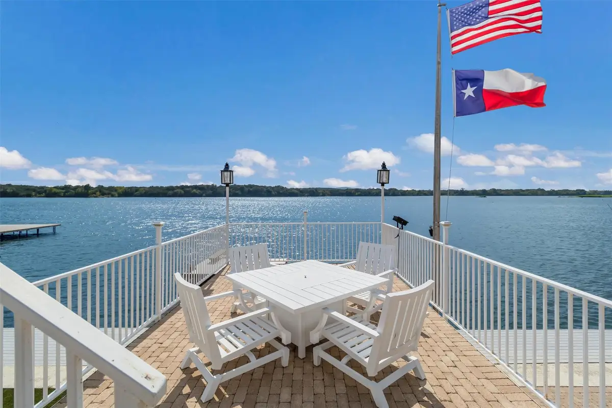 100 S Waterway Dr, Kingsland, TX 78639 - Image #1