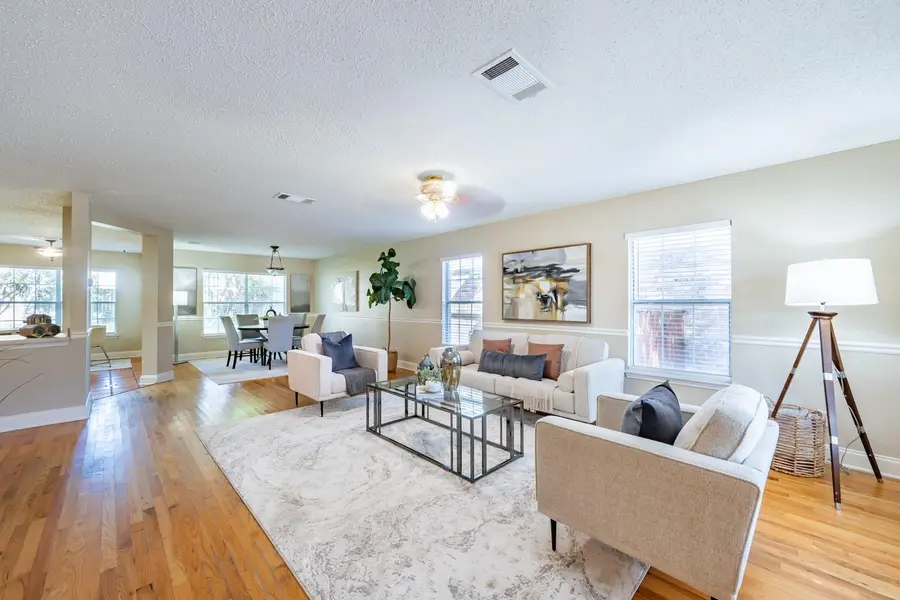 2017 Carriage Club Dr, Cedar Park, TX 78613 - Image #2