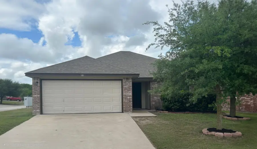 101 Soapstone Dr, Jarrell, TX 76537 - #2