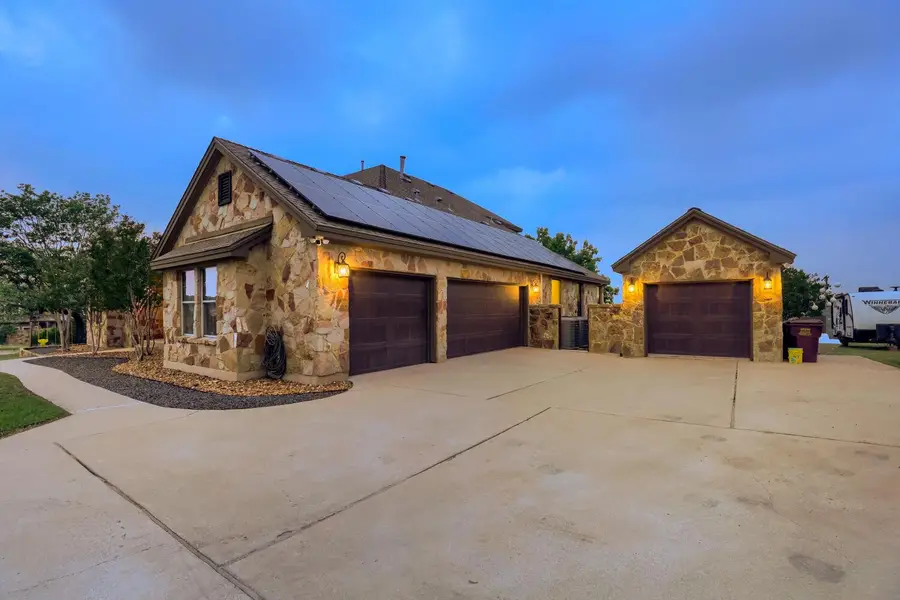 226 Hudson Ln, Dripping Springs, TX 78620 - #3