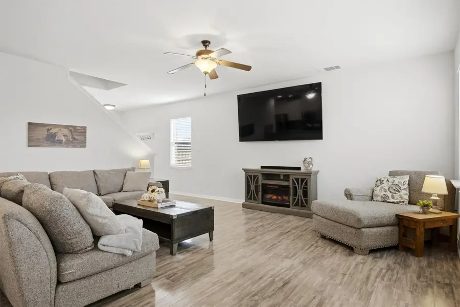 1728 Amy Dr, Kyle, TX 78640 - #3