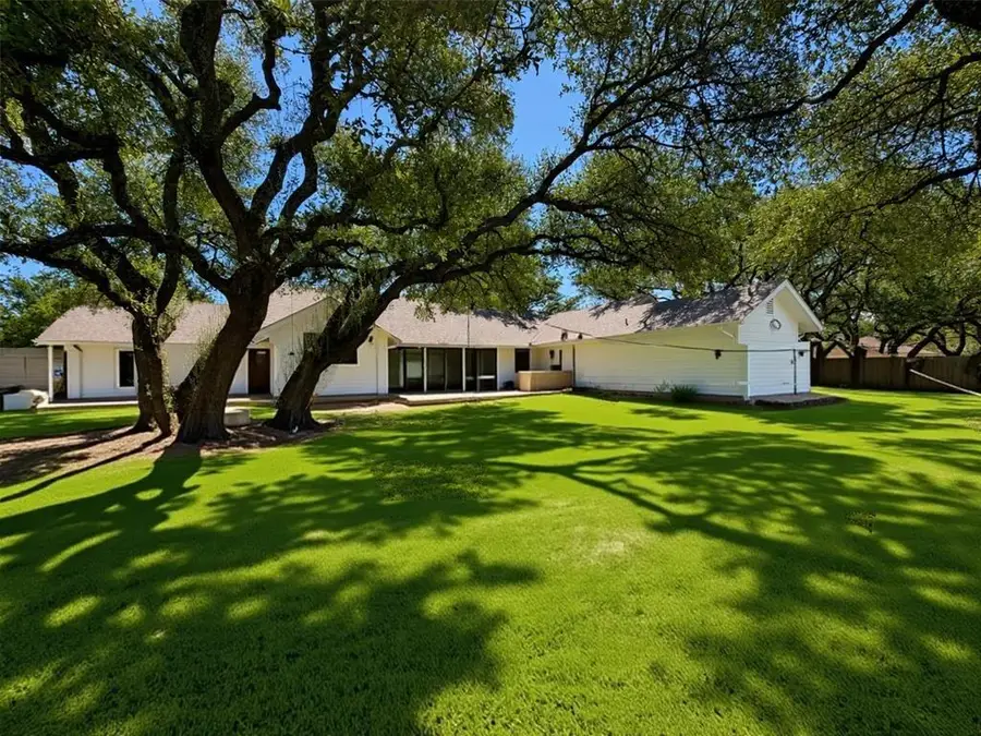 2804 Live Oak St, Round Rock, TX 78681 - #3