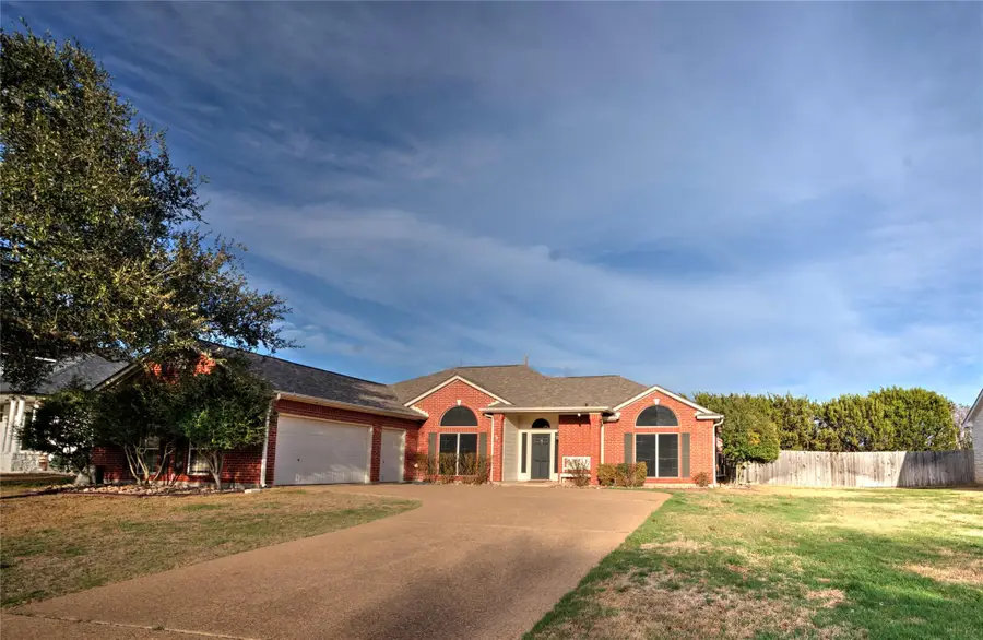 4209 N Sunflower Ln, Temple, TX 76502 - Image #2