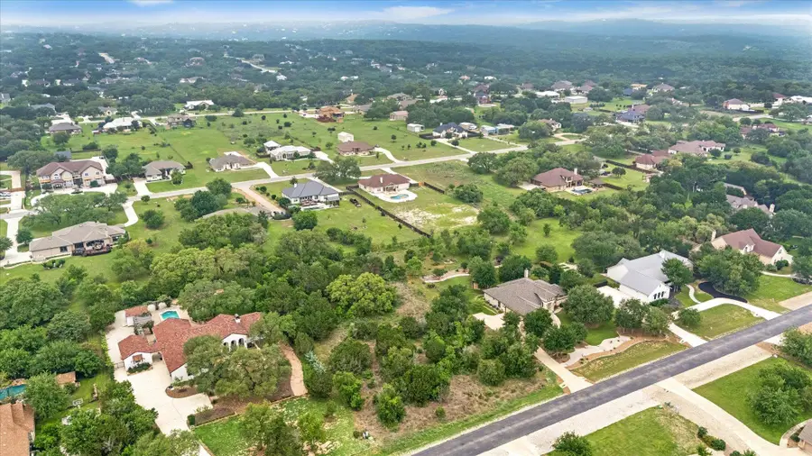 872 Oak Bluff Trl, New Braunfels, TX 78132 - #2