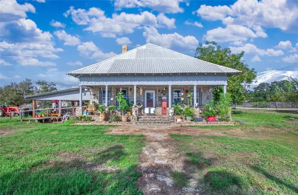 7866 County Road 404, Spicewood, TX 78669
