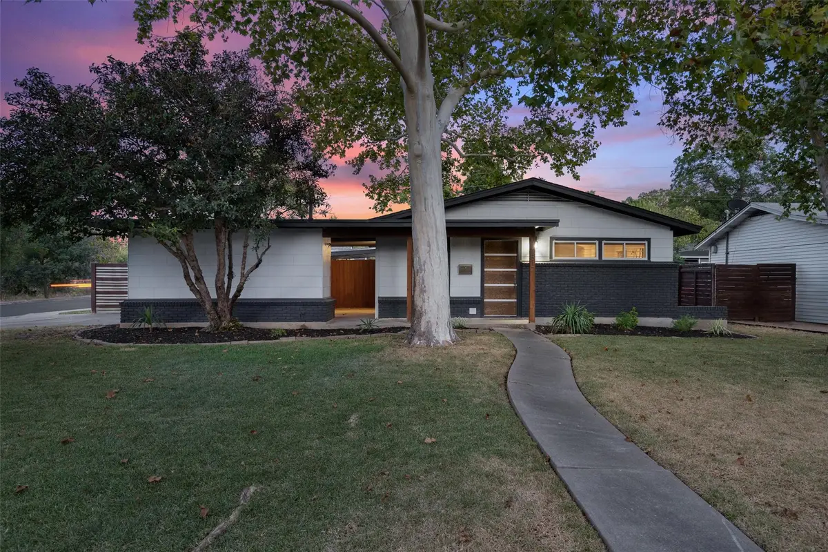 7517 Saint Louis St, Austin, TX 78757 - Image #1