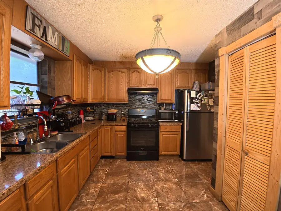 4808 Brook Crest Rd, Austin, TX 78744 - #2