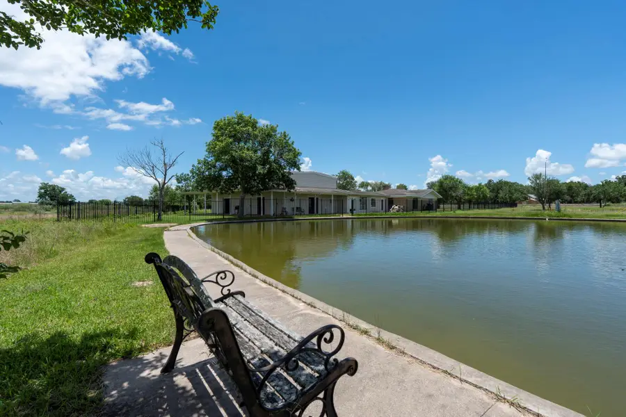 3345 E Austin St, Giddings, TX 78942 - #3