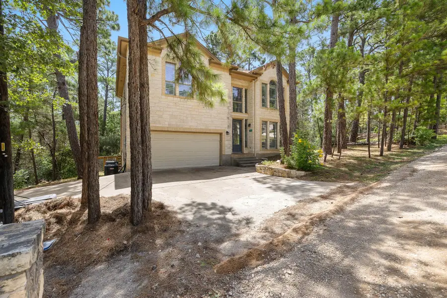 131 Molokini Dr, Bastrop, TX 78602 - #2