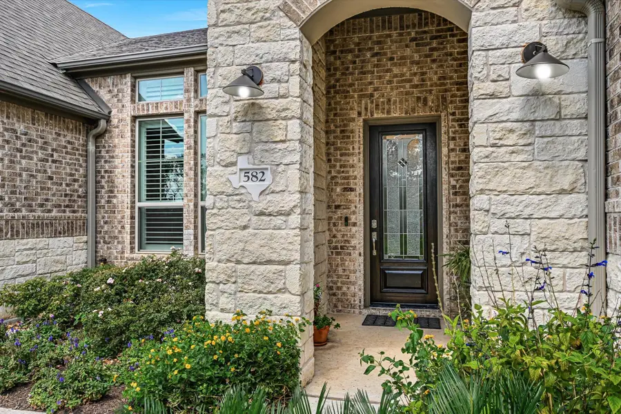 582 Peakside Cir, Dripping Springs, TX 78620 - #2