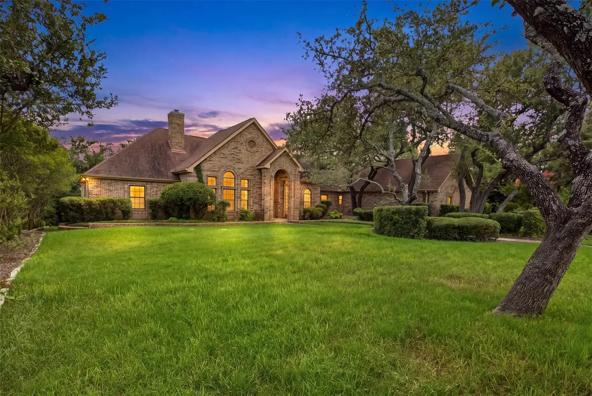 8801 Bell Mountain Dr, Austin, TX 78730 - #1