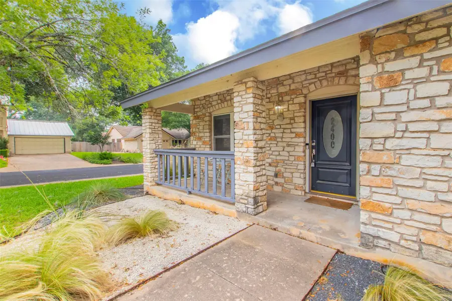 2400 Braemar Cv, Austin, TX 78747 - Image #2