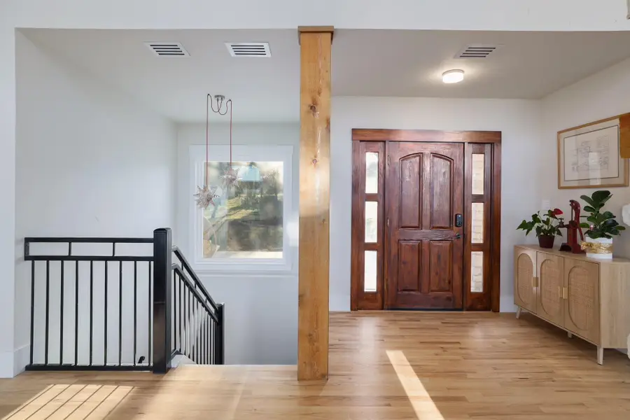 4005 Skillet Cv, Spicewood, TX 78669 - Image #2