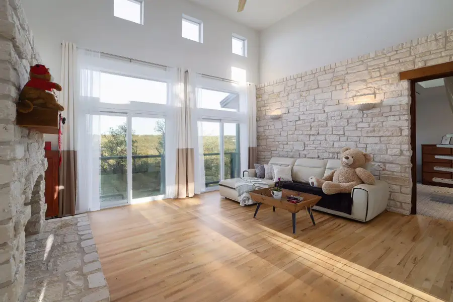 4005 Skillet Cv, Spicewood, TX 78669 - Image #3