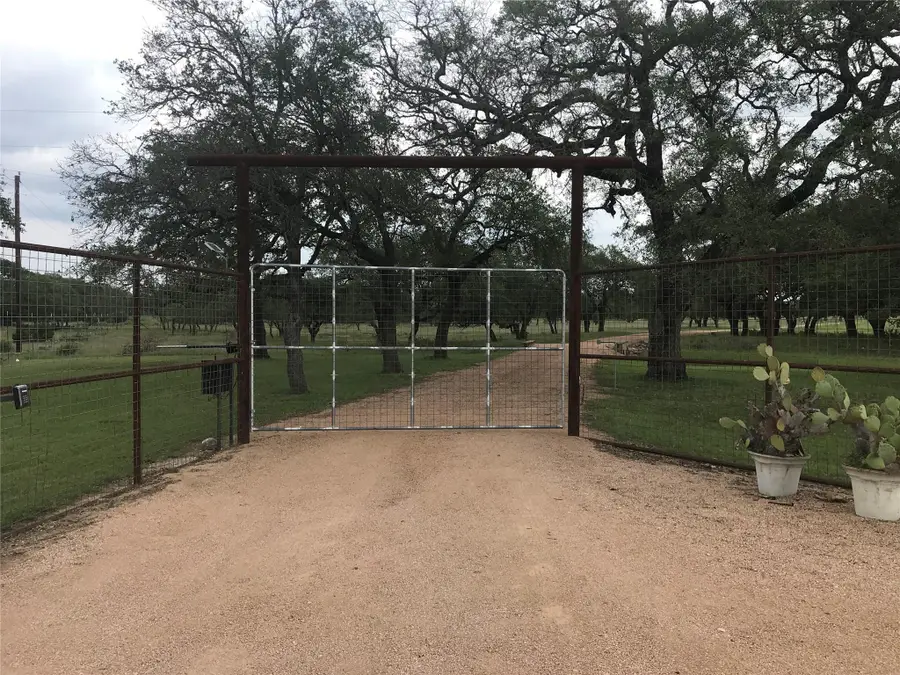 4239 County Road 336, Bertram, TX 78605 - #2