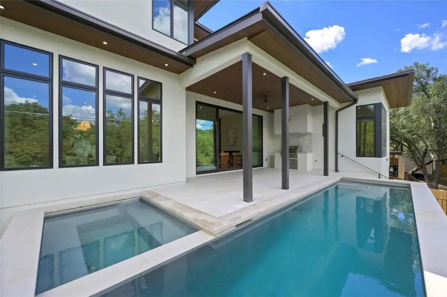 3629 Peregrine Falcon Dr, Austin, TX 78746 - Image #2