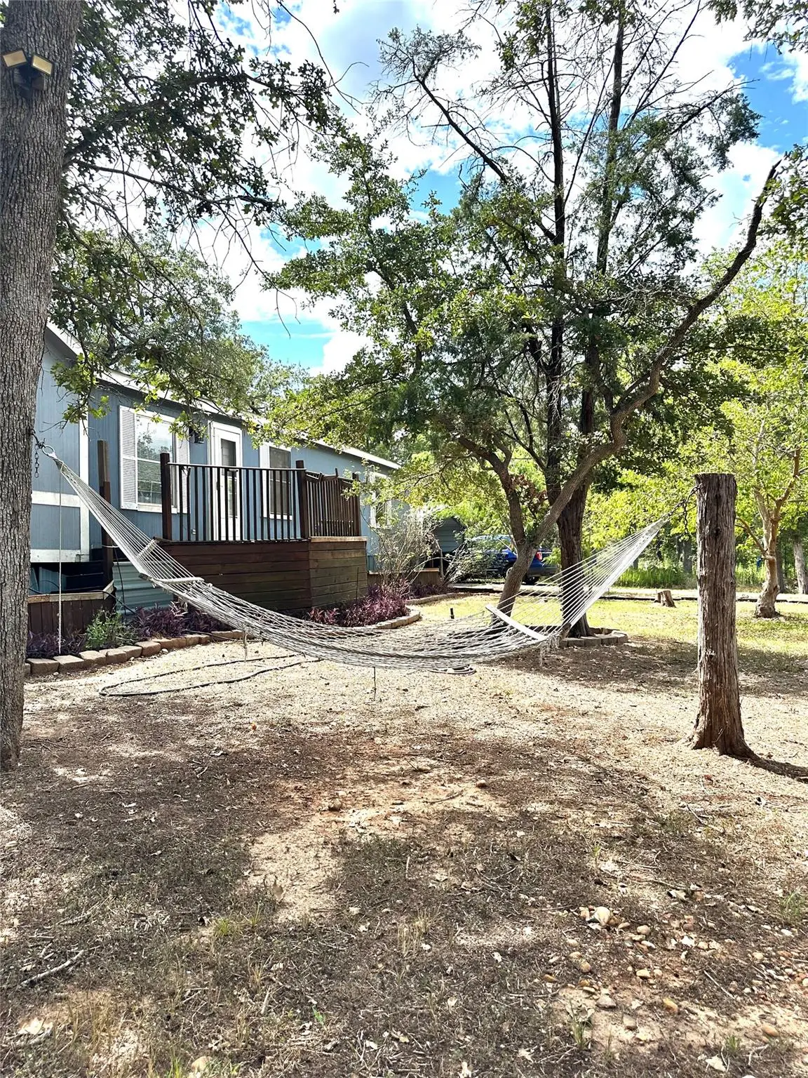 117 Shoshoni Dr, Smithville, TX 78957 - #1