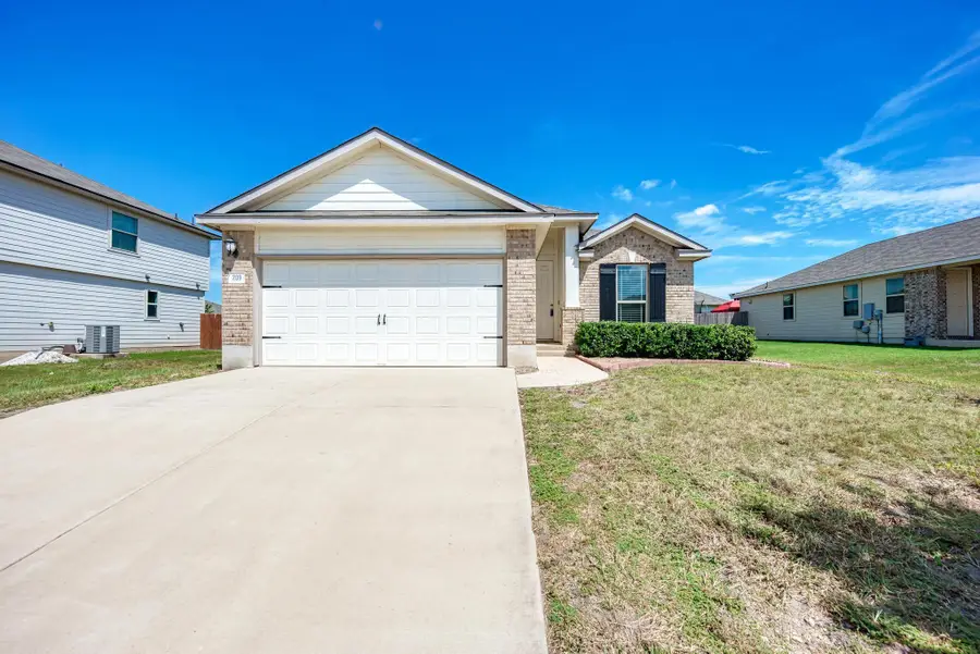 209 Forest Moon Ln, Kyle, TX 78640 - #2
