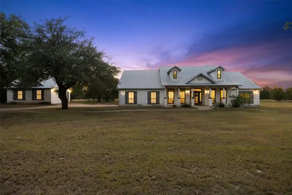 501 East Trl, Spicewood, TX 78669
