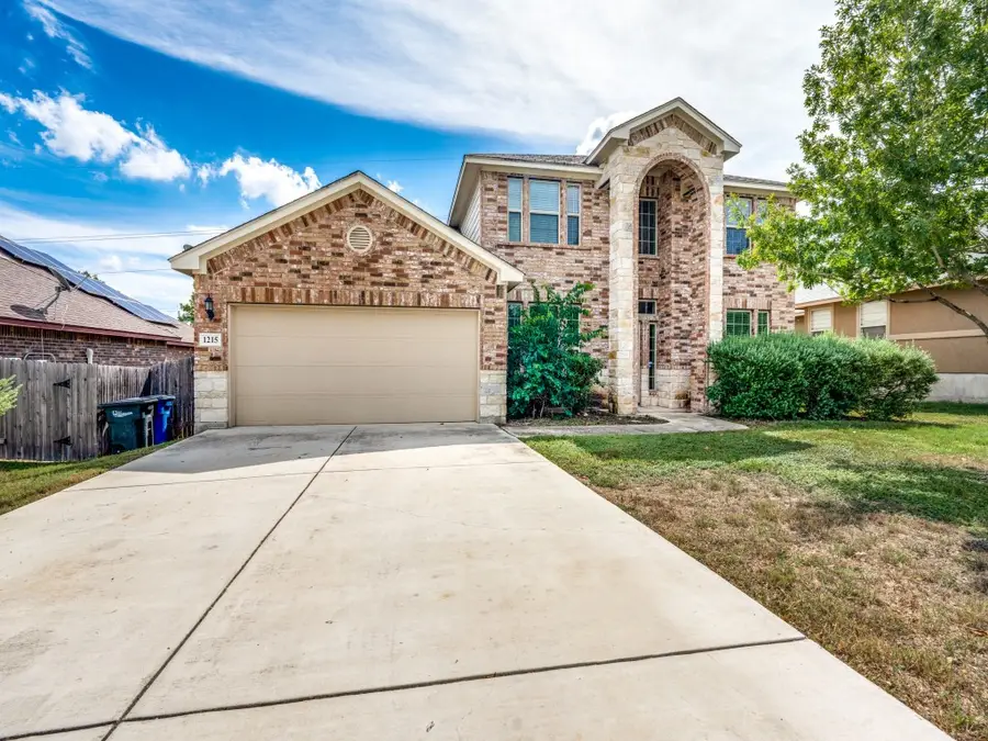 1215 Sun Trl, New Braunfels, TX 78130 - Image #2