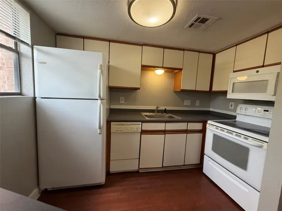 2500 Burleson Rd #209, Austin, TX 78741 - #2