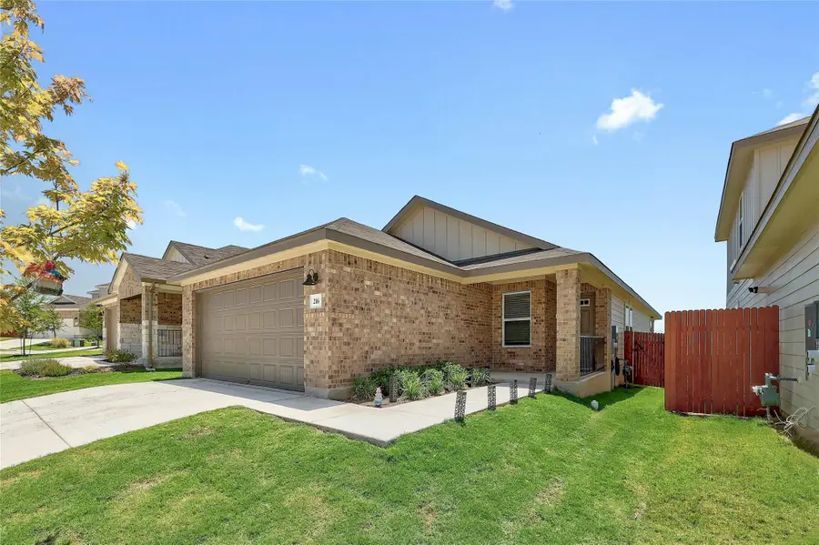 216 Prairie Song Ln, Liberty Hill, TX 78642 - Image #2