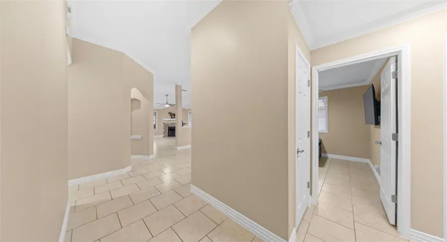 212 Lakemont Dr, Hutto, TX 78634 - #3