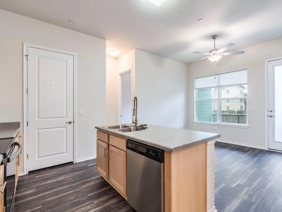 8601 W Gate Blvd #2201, Austin, TX 78745 - Image #3