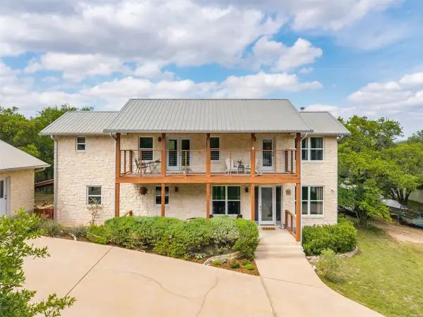 326 Lost Cove Dr, Spicewood, TX 78669