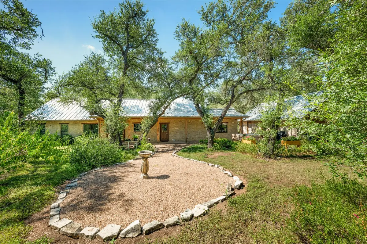 220 Meadowview Dr, Wimberley, TX 78676 - #1