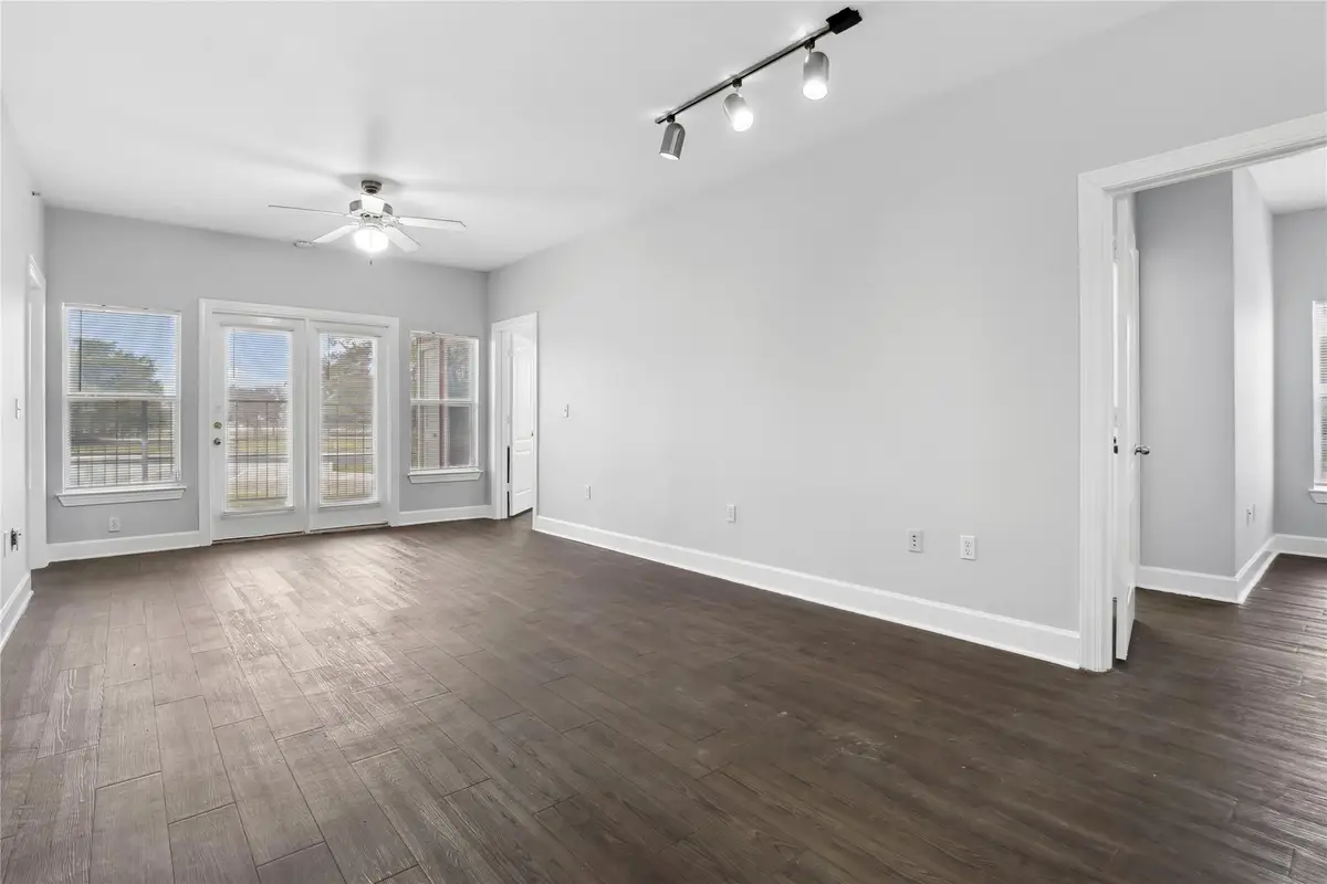 1901 Crossing Pl #3101, Austin, TX 78741 - Image #1