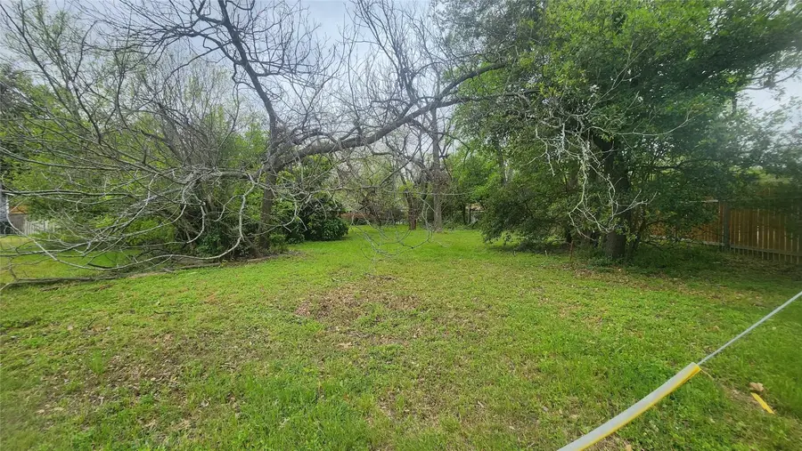 1210 S Myrtle St, Georgetown, TX 78626 - Image #3