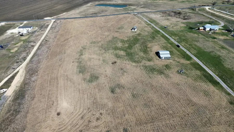 668 County Road 451, Taylor, TX 76574 - #3