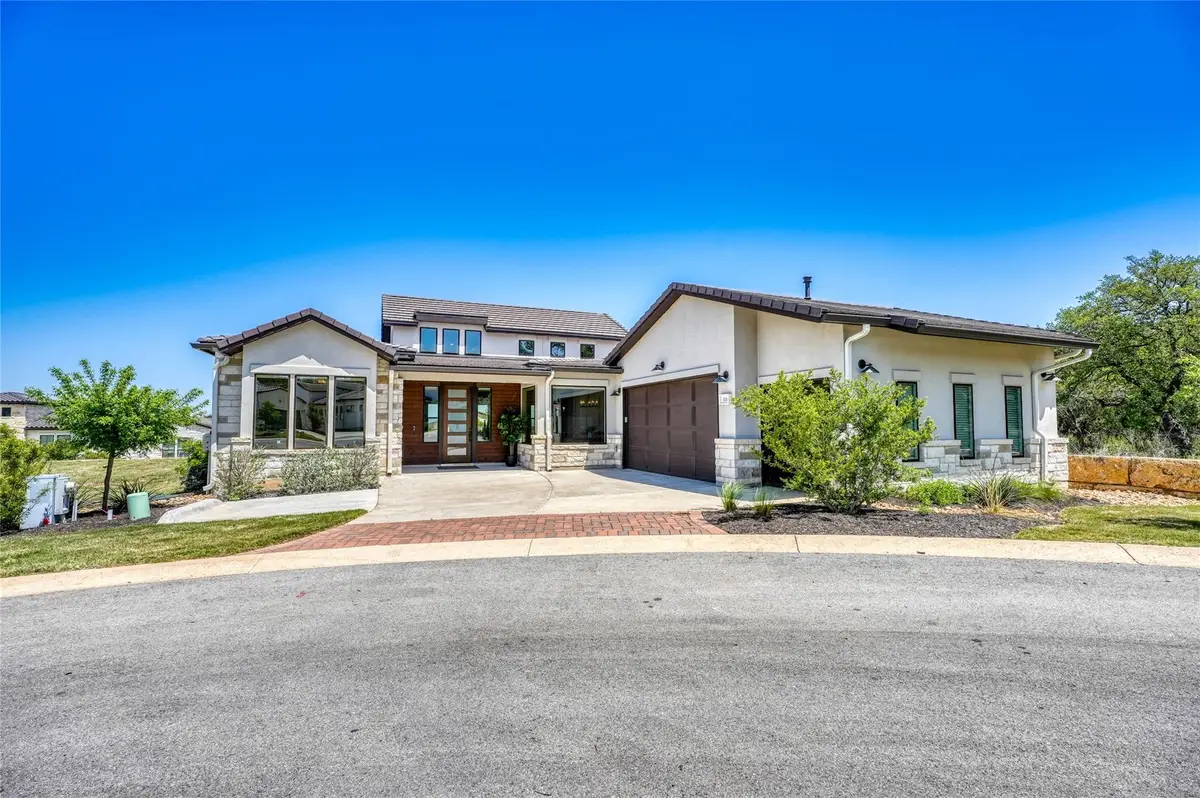 111 Medici Cv, Horseshoe Bay, TX 78657 - Image #1