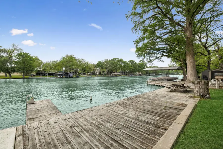 723 E Zipp Rd, New Braunfels, TX 78130 - #2