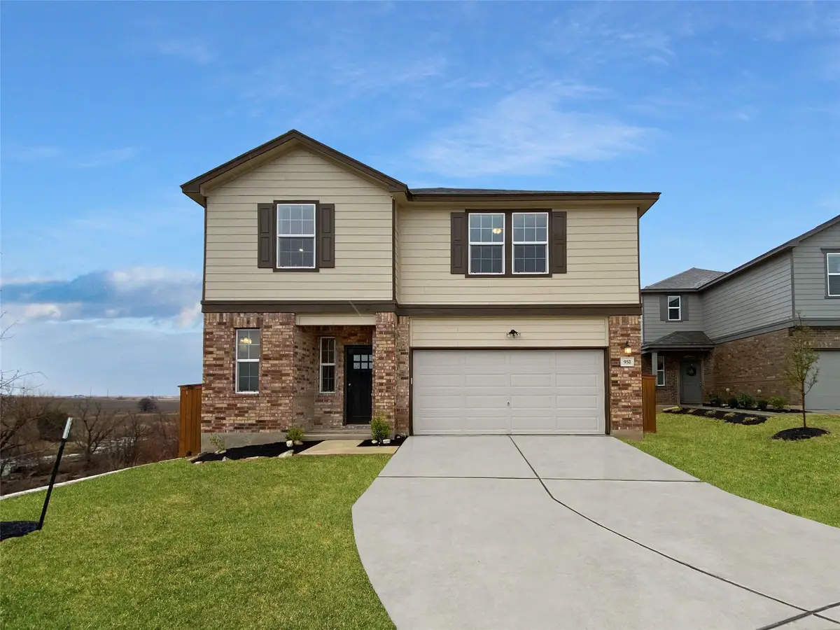 932 Yellow Ribbon Cv, Jarrell, TX 76537 - #1