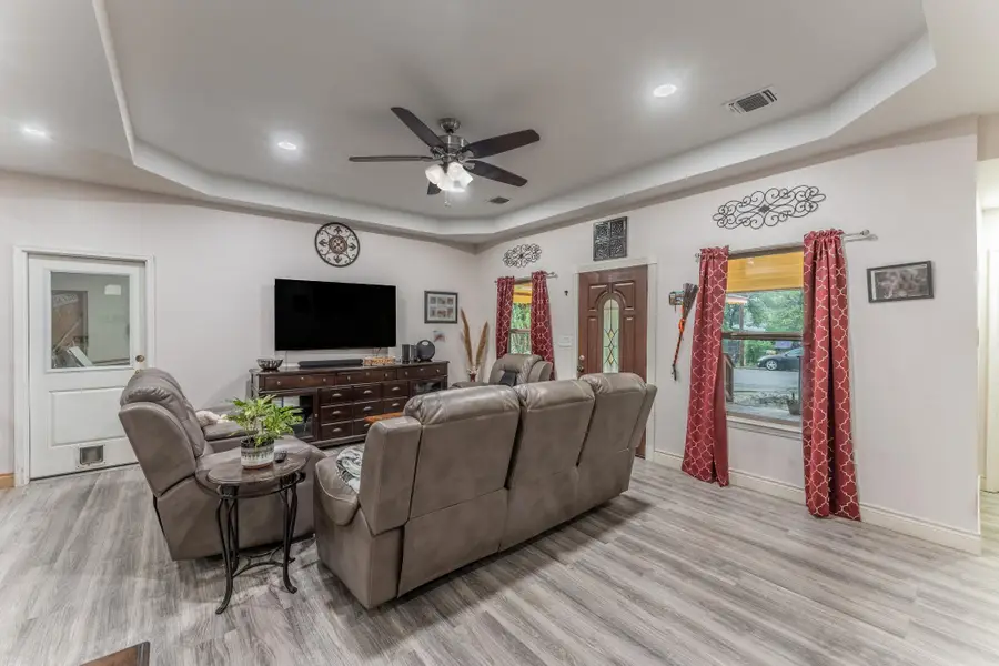 1659 Amanda St, San Antonio, TX 78210 - #3