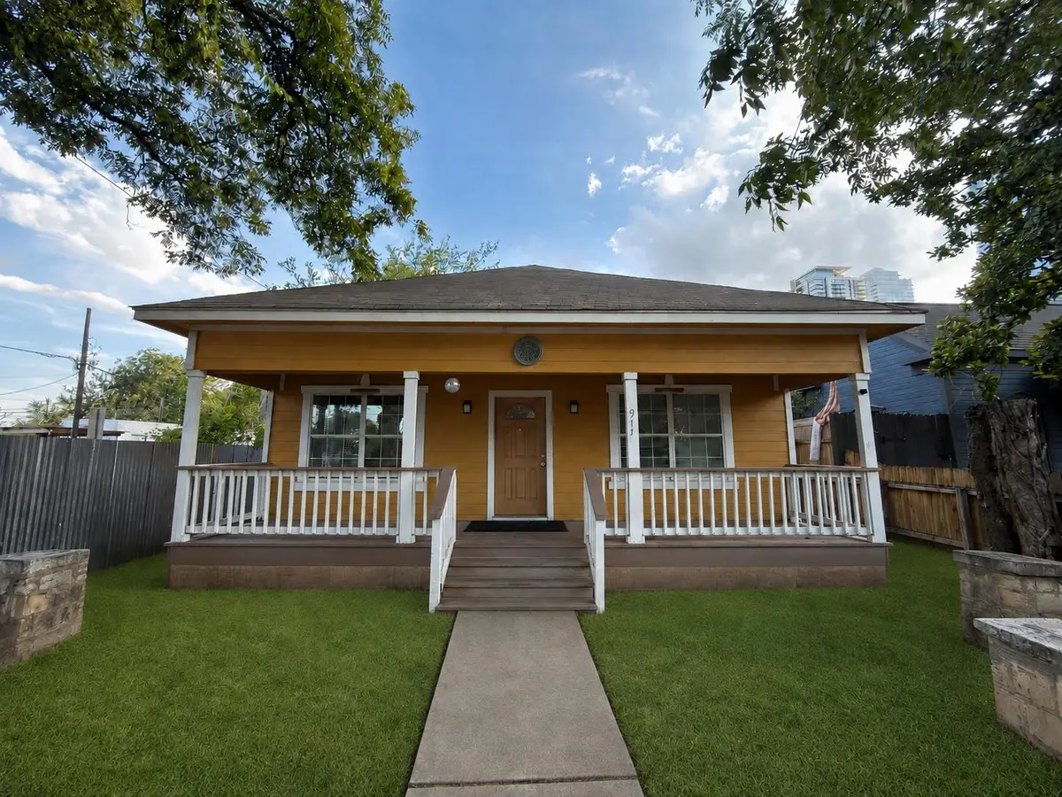 911 E 2nd St, Austin, TX 78702 - #1