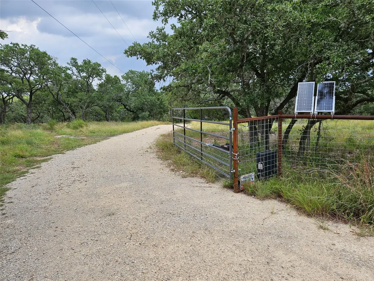 4400 Hilliard Rd, San Marcos, TX 78666 - Image #1