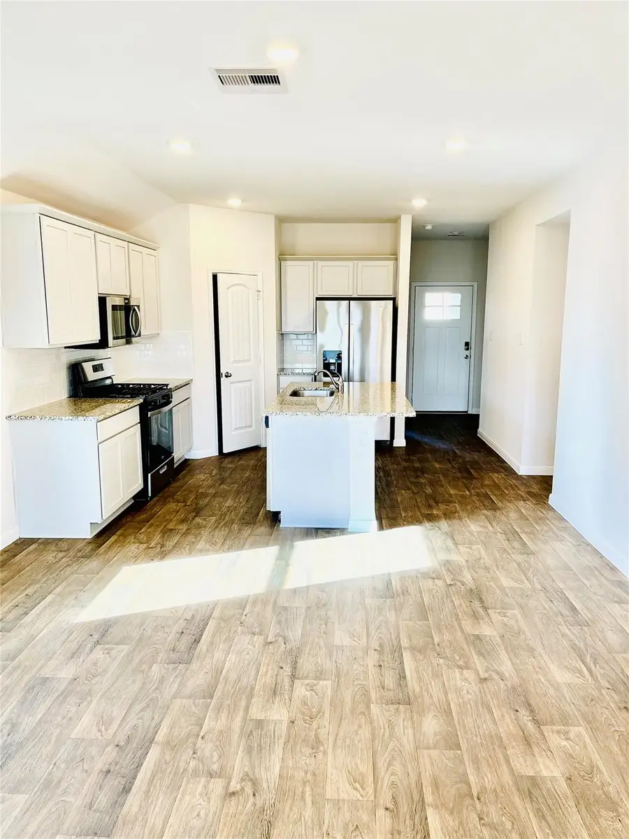 1420 London Way, Lockhart, TX 78644 - Image #2