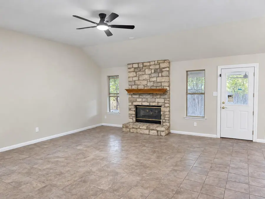 306 Debora Dr, Georgetown, TX 78628 - #2