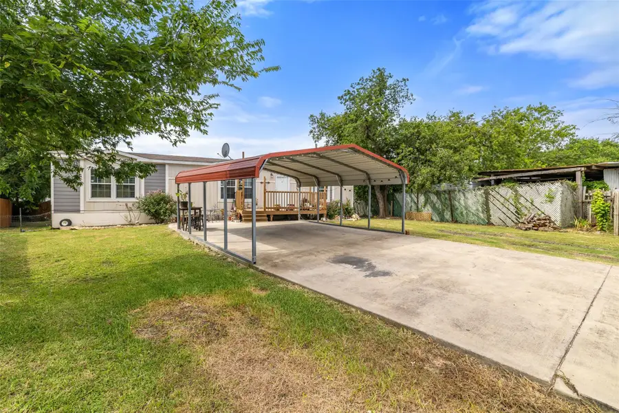 418 Lenora Dr, Taylor, TX 76574 - #2